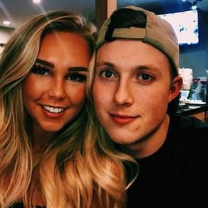 Meet your Posher, Camille